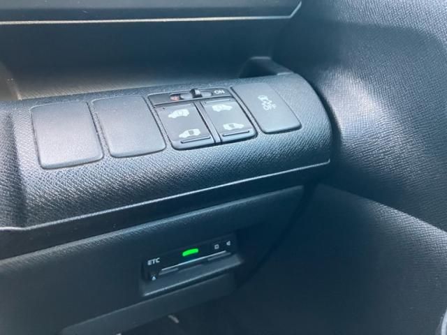 HONDA STEPWAGON SPADA 2011