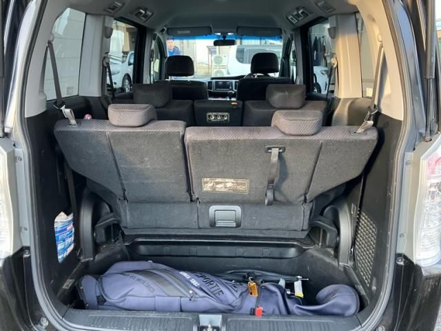 HONDA STEPWAGON SPADA 2011