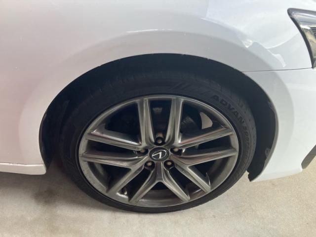 TOYOTA LEXUS IS300h 2017