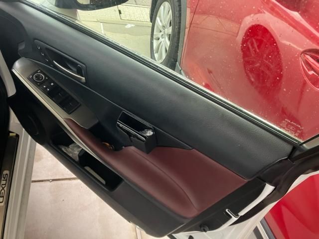 TOYOTA LEXUS IS300h 2017