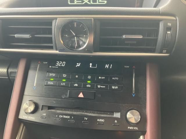 TOYOTA LEXUS IS300h 2017