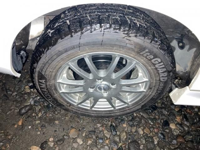 TOYOTA COROLLA FIELDER 4WD 2010