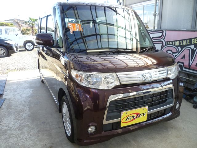 DAIHATSU TANTO CUSTOM 4WD 2011