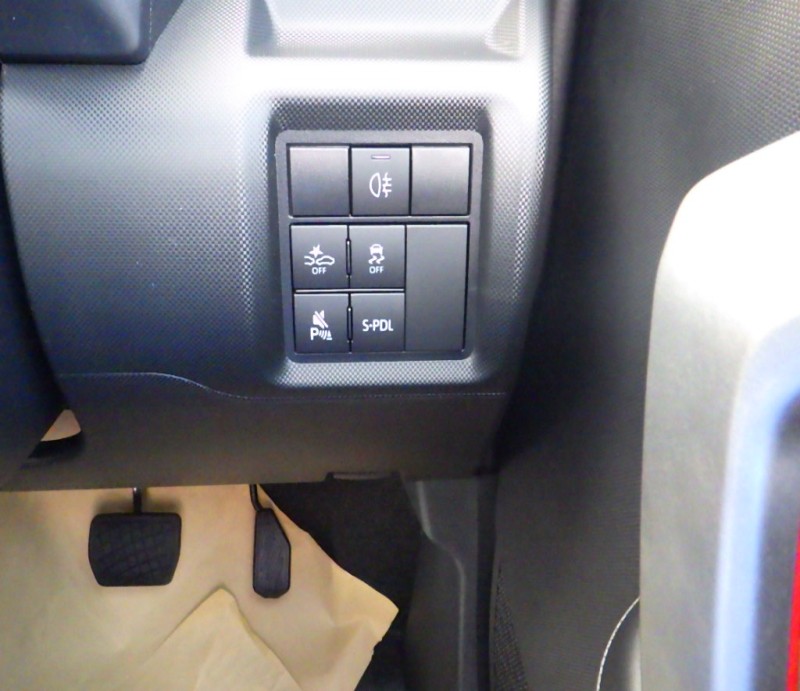 TOYOTA RAIZE 2025/10