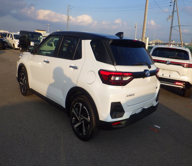 TOYOTA RAIZE 2025/10