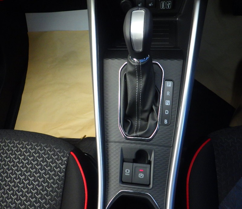 TOYOTA RAIZE 2025/10