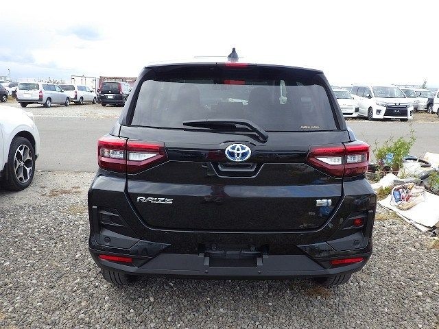 TOYOTA RAIZE 2025/10