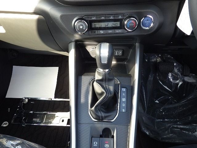 TOYOTA RAIZE 2025/10