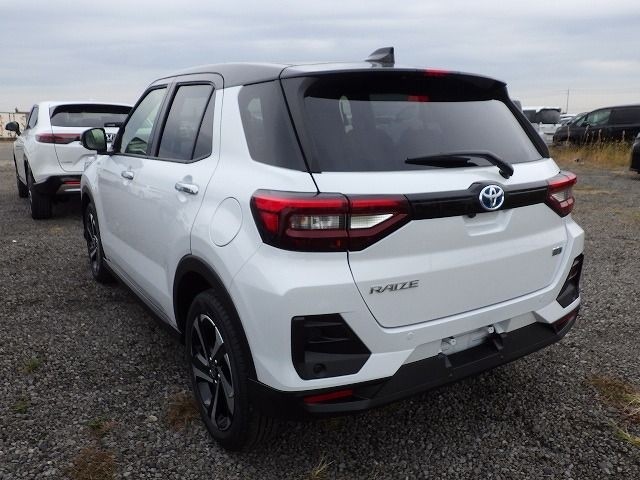 TOYOTA RAIZE 2025/10
