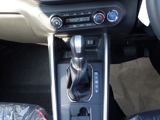 TOYOTA RAIZE 2025/11