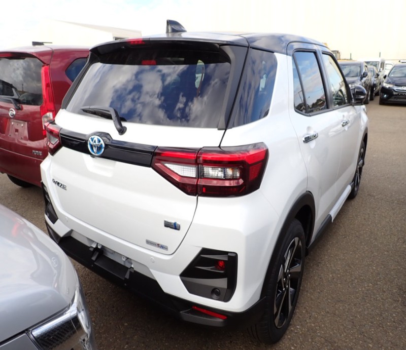 TOYOTA RAIZE 2025/10