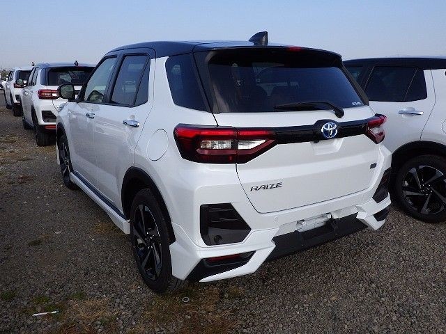 TOYOTA RAIZE 2025/10