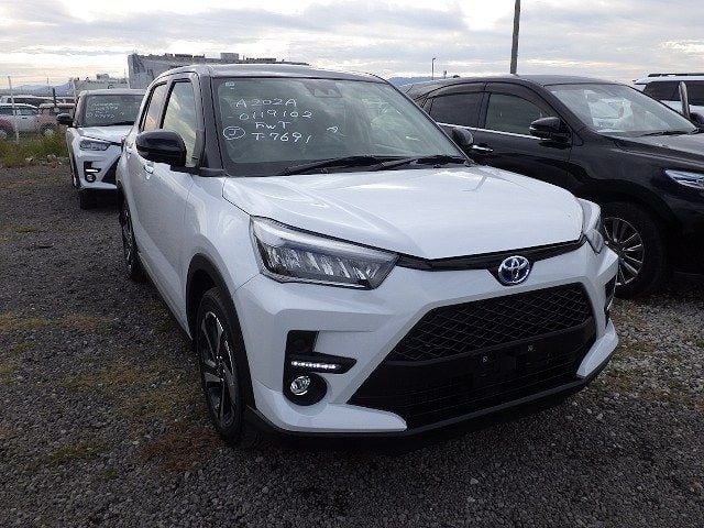 TOYOTA RAIZE 2025/10