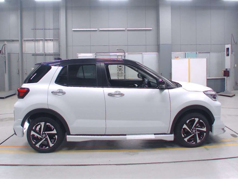 TOYOTA RAIZE 2025/11