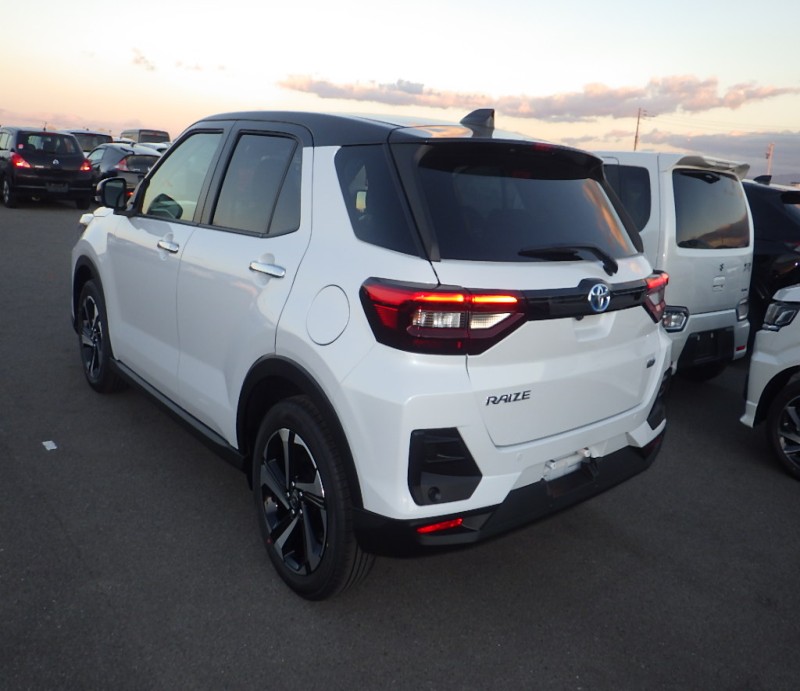 TOYOTA RAIZE 2025/11