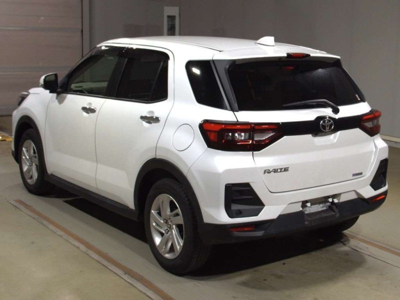 TOYOTA RAIZE 2023/4