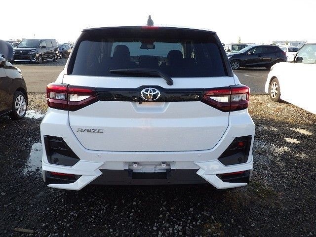 TOYOTA RAIZE 2025/10