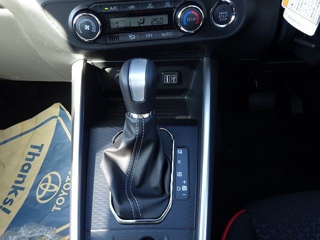 TOYOTA RAIZE 2025/11