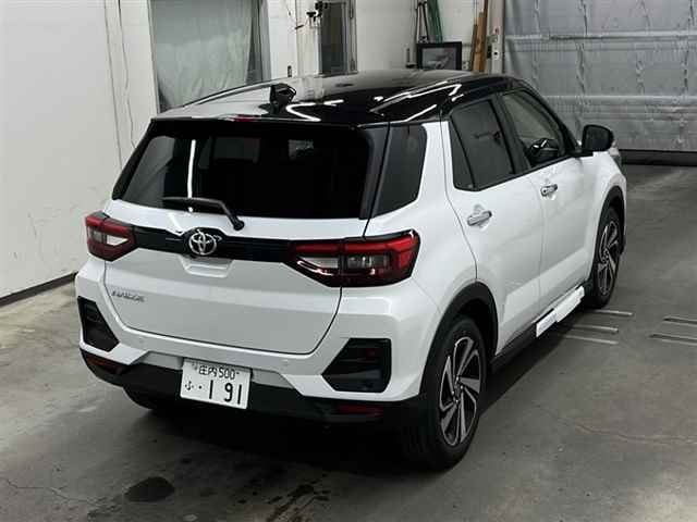 TOYOTA RAIZE 2025/11