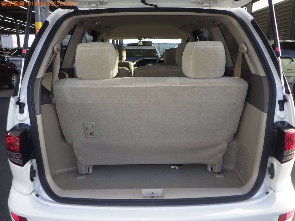 TOYOTA ESTIMA 2004/7