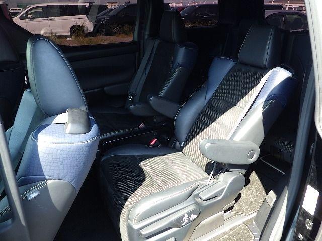 TOYOTA VELLFIRE 2016/12