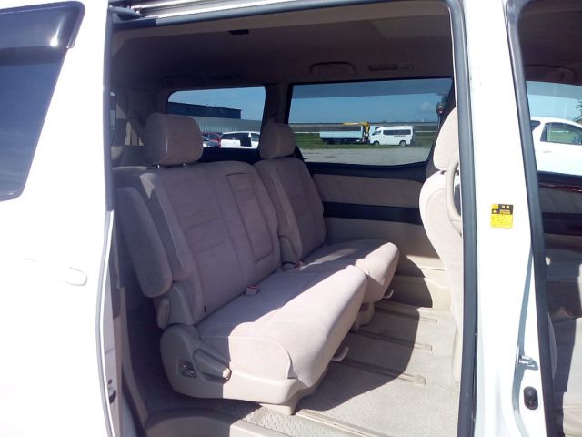 TOYOTA ALPHARD 2005/1