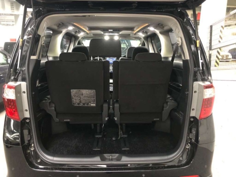 TOYOTA ALPHARD 2010/11