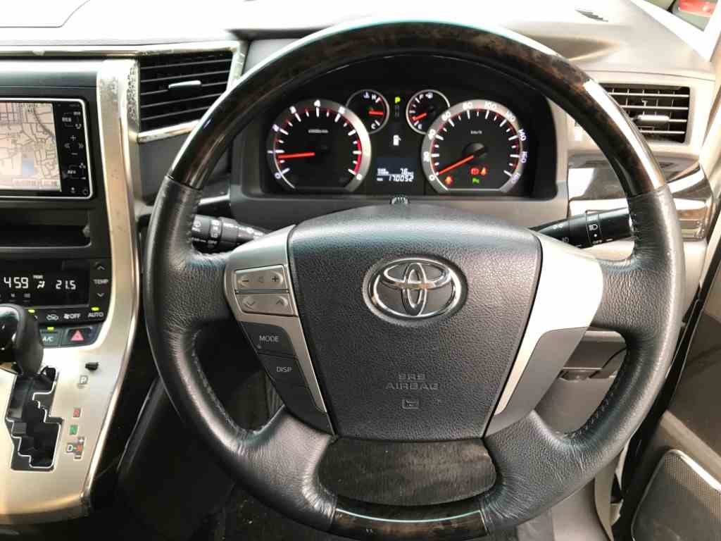 TOYOTA ALPHARD 2011/4