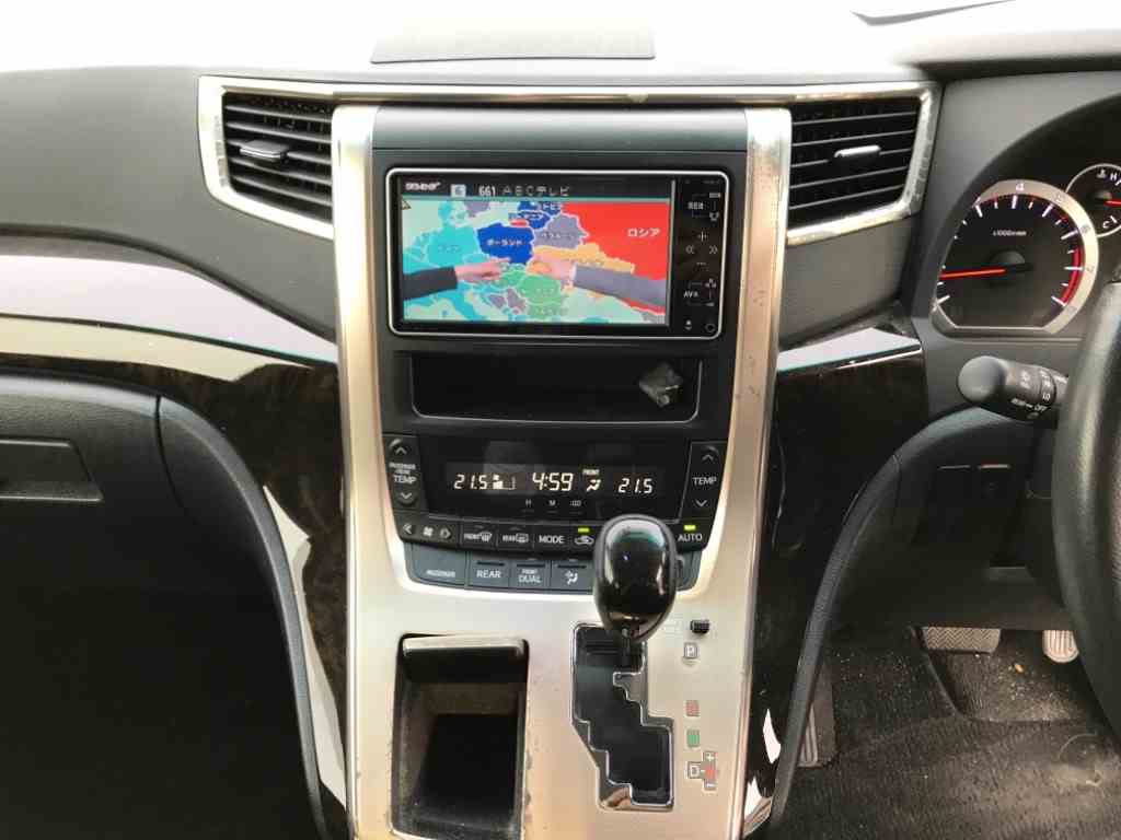 TOYOTA ALPHARD 2011/4