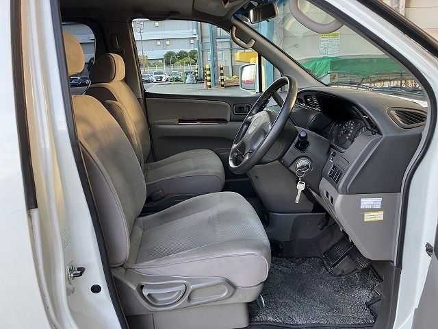 NISSAN ELGRAND 2001/1