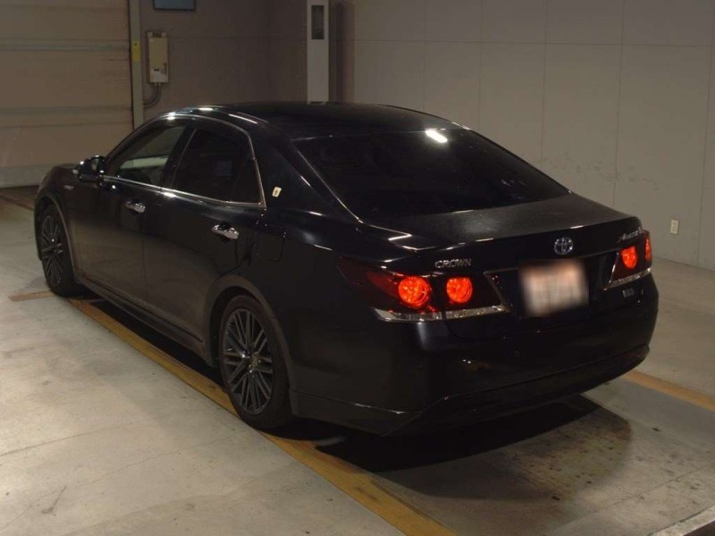 TOYOTA CROWN 2015/9