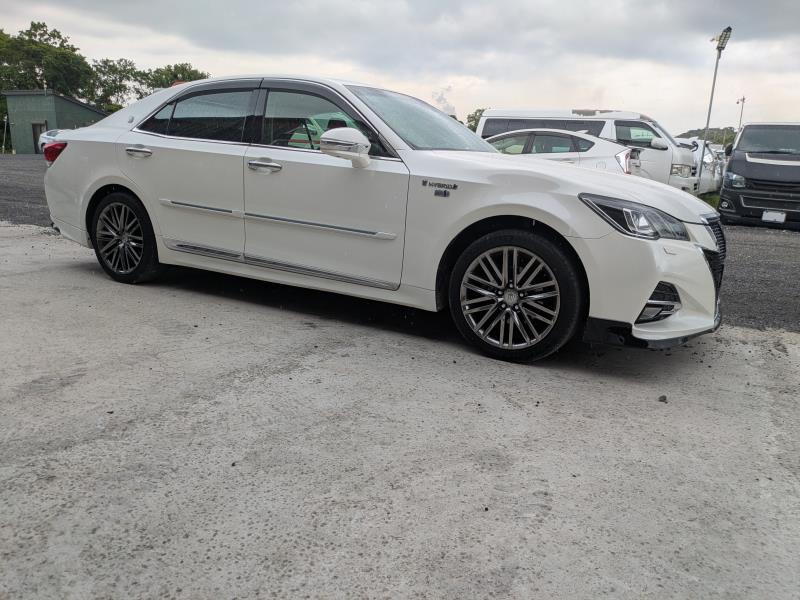 TOYOTA CROWN 2017/3