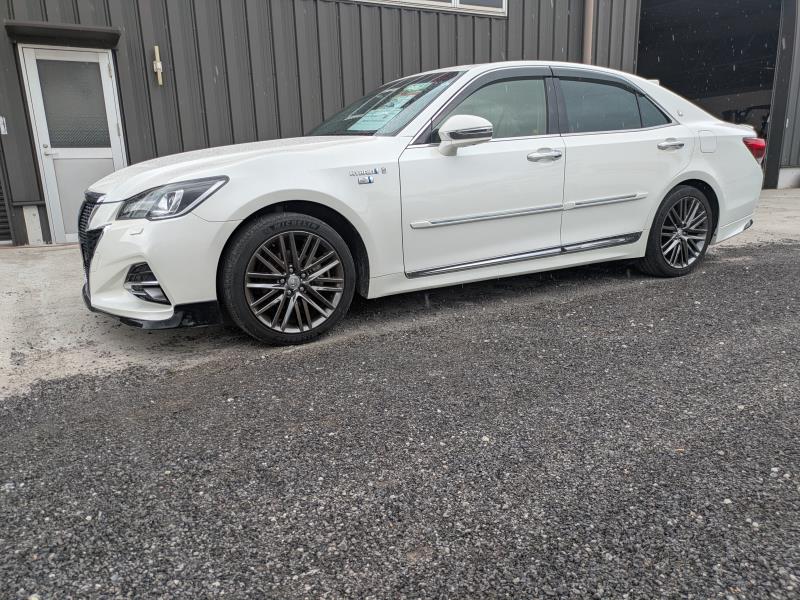 TOYOTA CROWN 2017/3