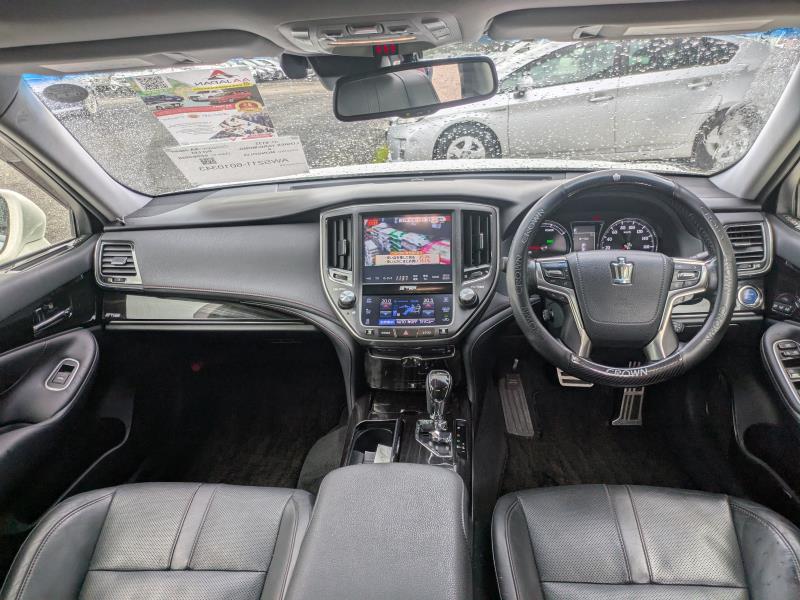 TOYOTA CROWN 2017/3