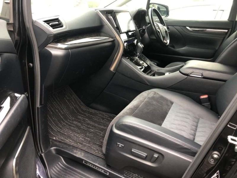 TOYOTA VELLFIRE 2016/12