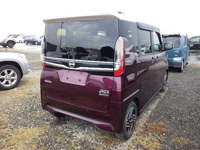 NISSAN ROOX 2025/4