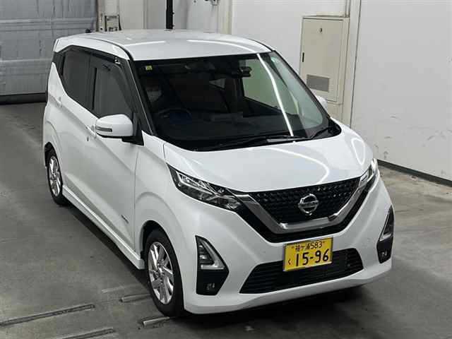 NISSAN DAYZ 2023/10