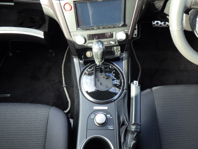 SUBARU LEGACY TOURING WAGON 2009/3