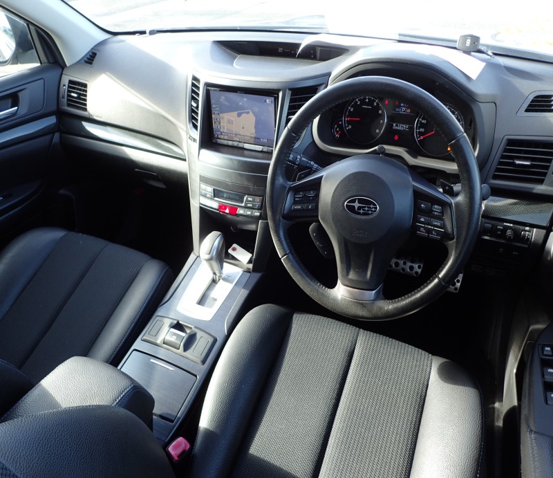 SUBARU LEGACY TOURING WAGON 2012/11