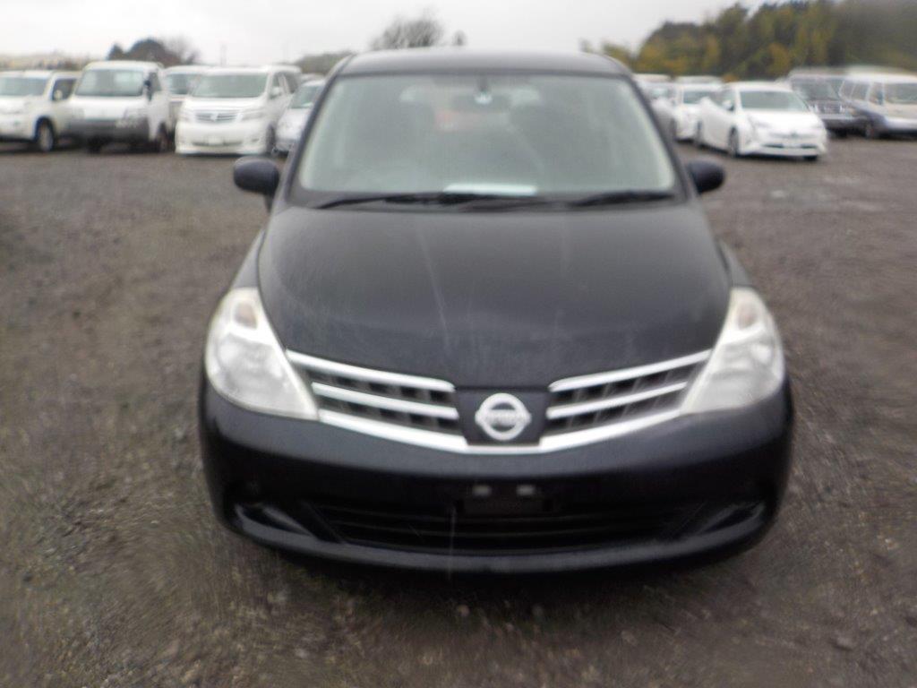NISSAN TIIDA 2011/9