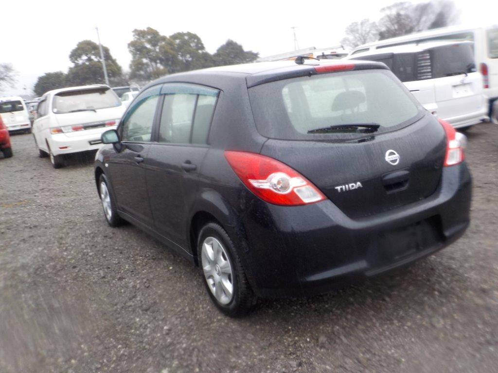 NISSAN TIIDA 2011/9