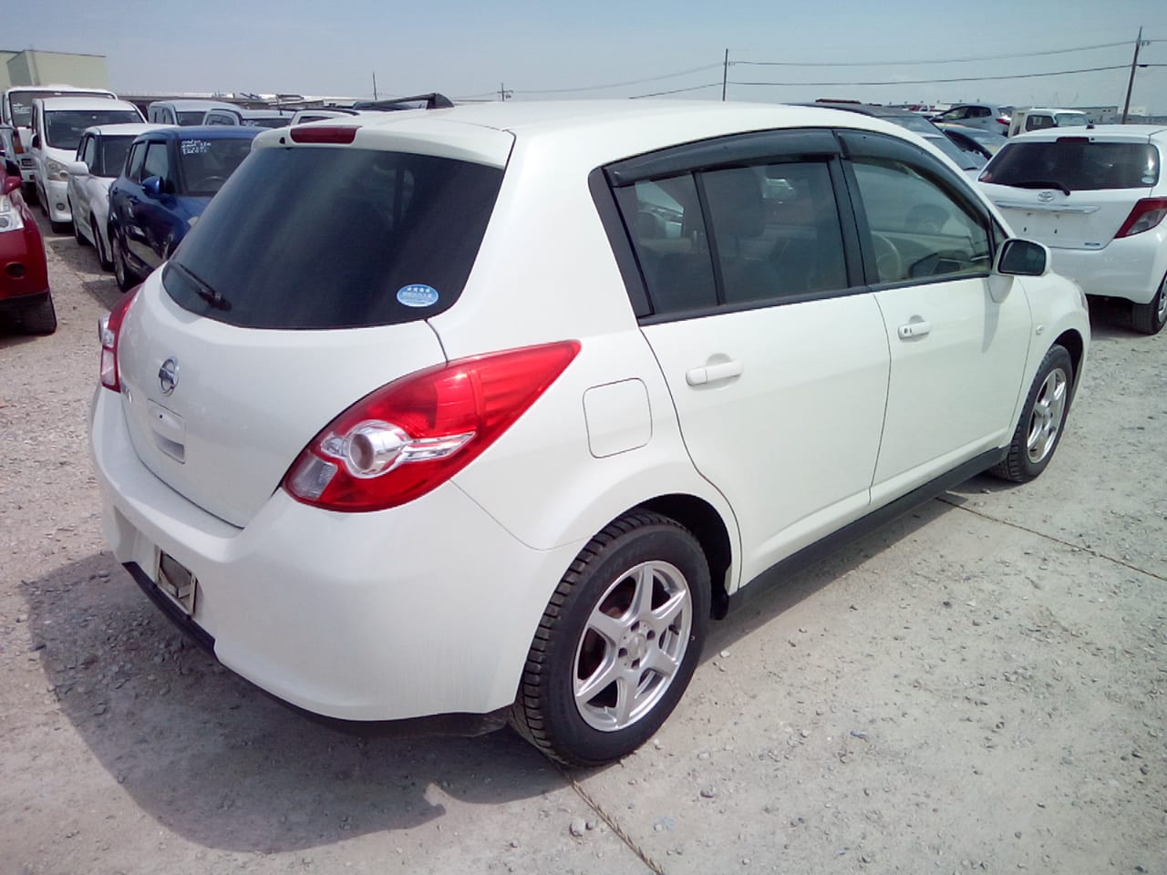 NISSAN TIIDA 2012/3