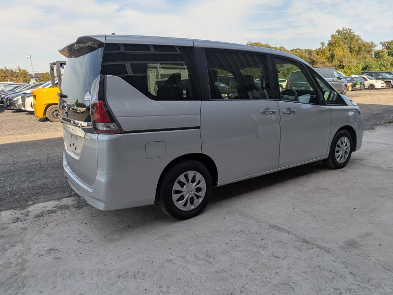 NISSAN SERENA 2021/8