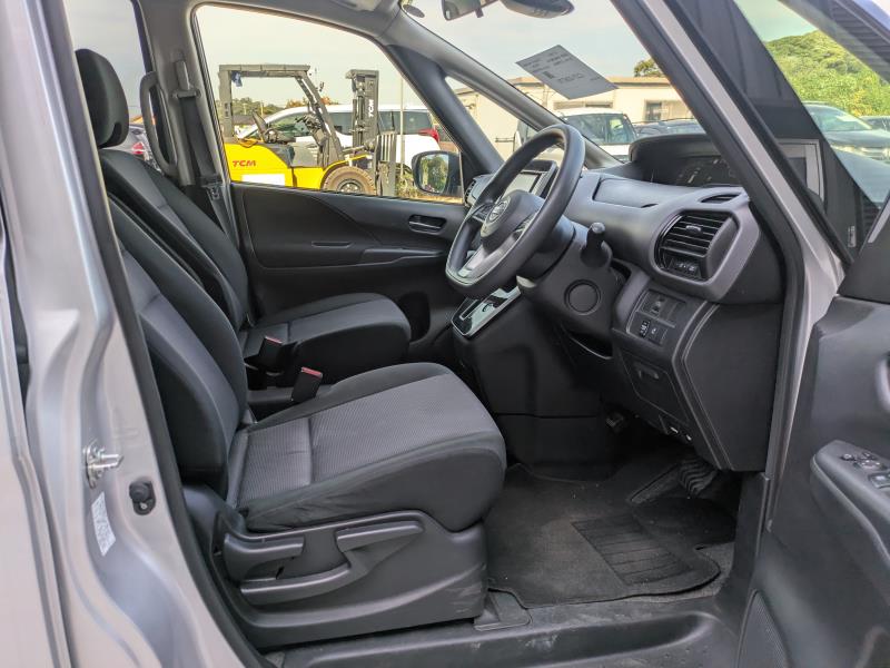 NISSAN SERENA 2021/8