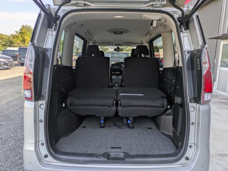 NISSAN SERENA 2021/8