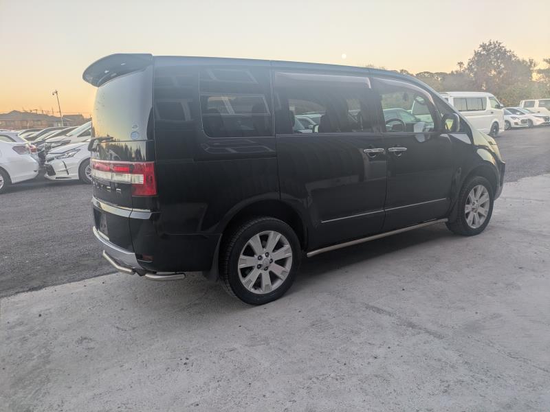 MITSUBISHI DELICA D:5 2010/12