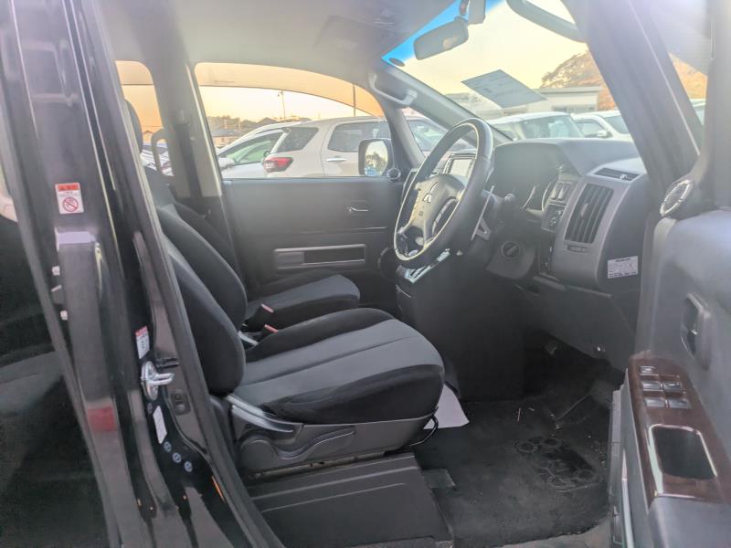 MITSUBISHI DELICA D:5 2010/12