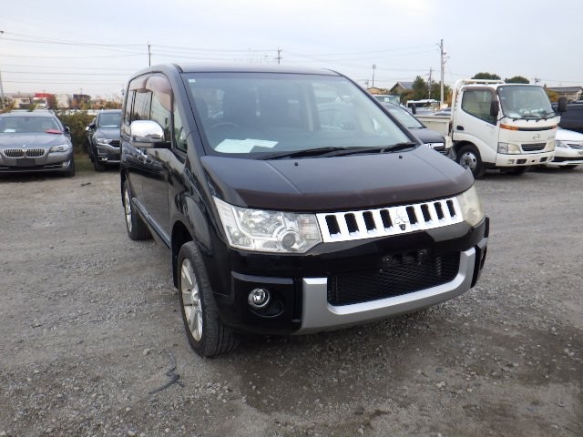 MITSUBISHI DELICA D:5 2011/3