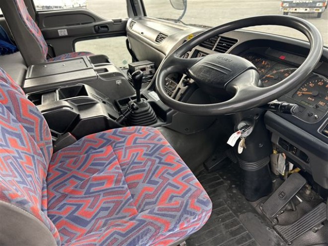 ISUZU ISUZU TRUCK 2003/10