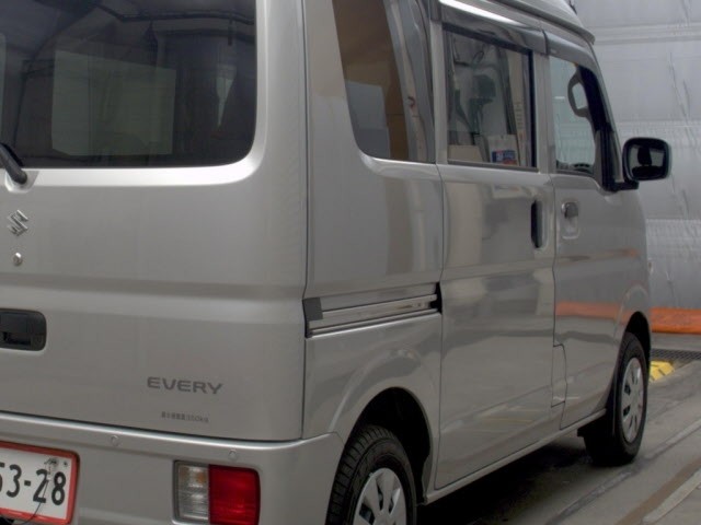 SUZUKI EVERY 2023/12